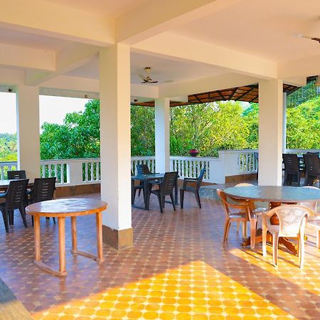 Bana The Wild Waters Hotell Muduvādi Eksteriør bilde