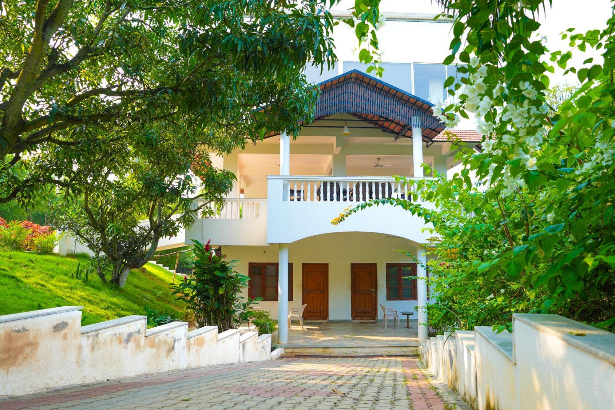 Bana The Wild Waters Hotell Muduvādi Eksteriør bilde